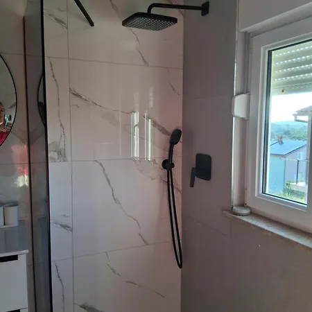 Leni 1 Appartement Banjole